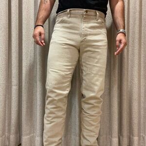 Wrangler Cowboy Cut - Slim - Tapered to hug the boot!